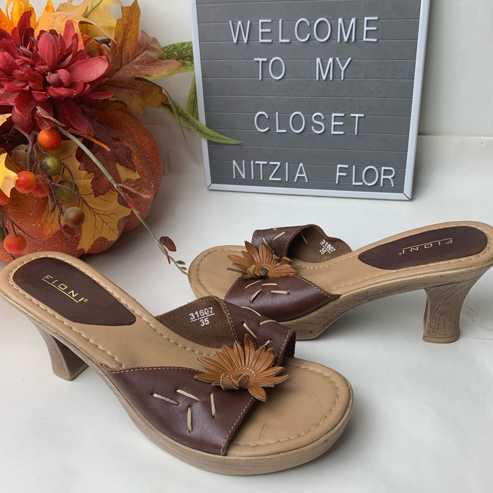 FIONI Open toe sandals size 5.5